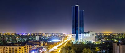 مشهد-مرکز-خرید-آرمیتاژ-گلشن-347405