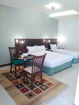 شیراز-هتل-سنتی-وکیل-349272