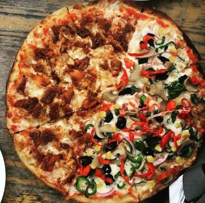 رستوران پیتزا دومینو Domino's Pizza