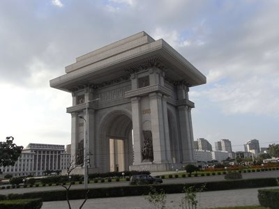 پیونگ-یانگ-طاق-آزادی-پیونگ-یانگ-Triumphal-Arch-351859