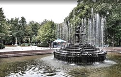 پارک مرکزی استفان کیشیناو Ștefan cel Mare Central Park