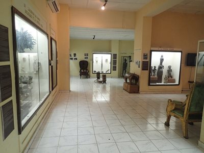 کینشاسا-میوزه-نشنال-د-کینشاسا-Musee-National-de-Kinshasa-354715