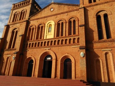 بانگی-کلیسای-بانگی-Notre-Dame-of-Bangui-Cathedral-355317