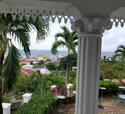 هتل گرنادین Grenadine House