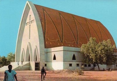 انجامنا-کلیسای-جامع-انجامنا-Catheral-of-N-Djamena-356959