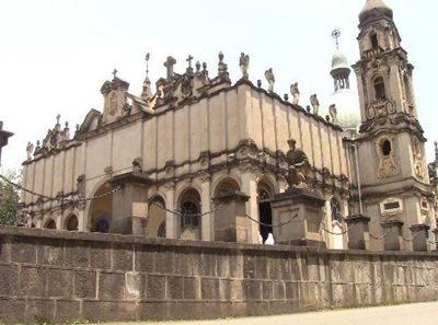 آدیس-آبابا-کلیسای-مقدس-تثلیث-Holy-Trinity-Cathedral-363446