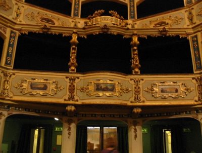 تئاتر مانوئل Manoel Theatre
