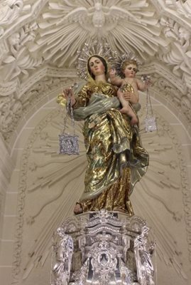 والتا-کلیسای-بانوی-ما-از-کوه-کرمل-Shrine-of-Our-Lady-of-Mount-Carmel-364574