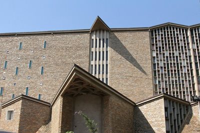 لوساکا-کلیسای-جامع-مقدس-لوساکا-Cathedral-of-The-Holy-Cross-Lusaka-366097