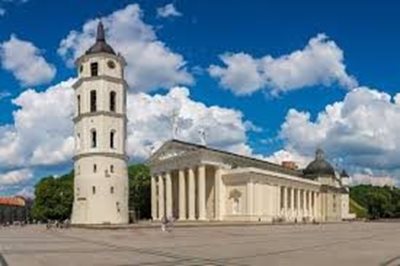 ویلنیوس-کلیسای-جامع-ویلنیوس-Vilnius-Cathedral-372337