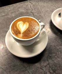 کافه لوکس مالابو | Caffe Luxxe