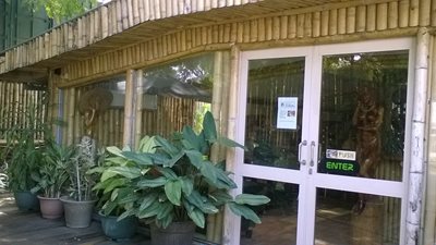 هونیارا-کافه-بامبو-The-Bamboo-Cafe-373012