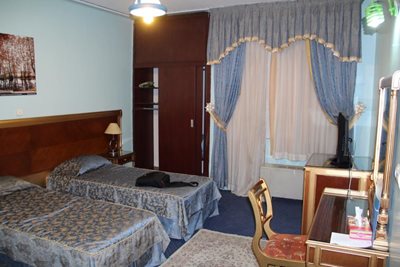 کرمانشاه-هتل-آزادگان-381054