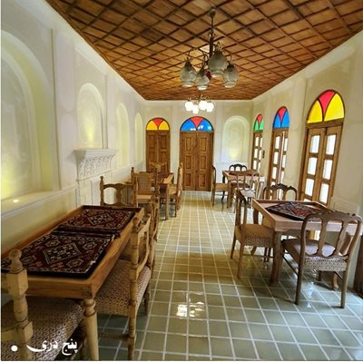 شیراز-کافه-موزه-زرنگار-399080