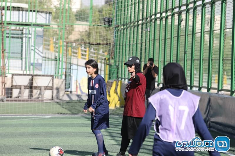 آموزش فوتبال بانوان غرب تهران