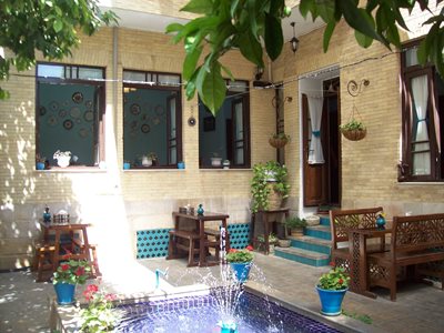 شیراز-اقامتگاه-و-کافه-رستوران-سلطنت-بانو-401155
