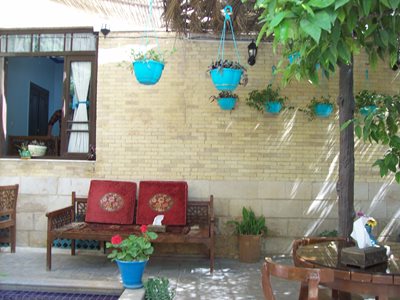 شیراز-اقامتگاه-و-کافه-رستوران-سلطنت-بانو-401154