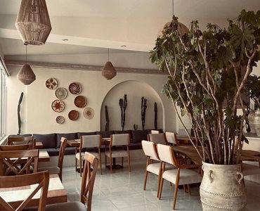 تهران-کافه-رستوران-کوزی-لانژ-434039