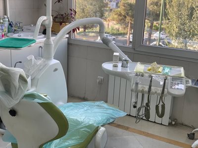 تهران-درمانگاه-دندانپزشکی-دکتر-پاکروان-438149