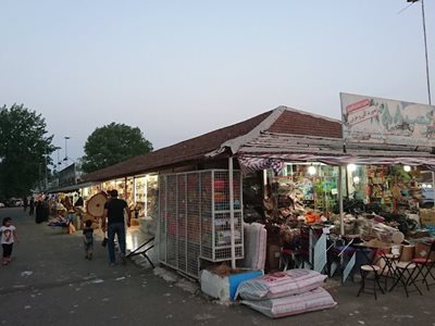 بندرانزلی-بازار-ساحلی-آسیای-میانه-448036