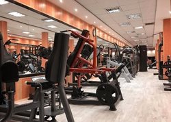 باشگاه بدنسازی پرندیس