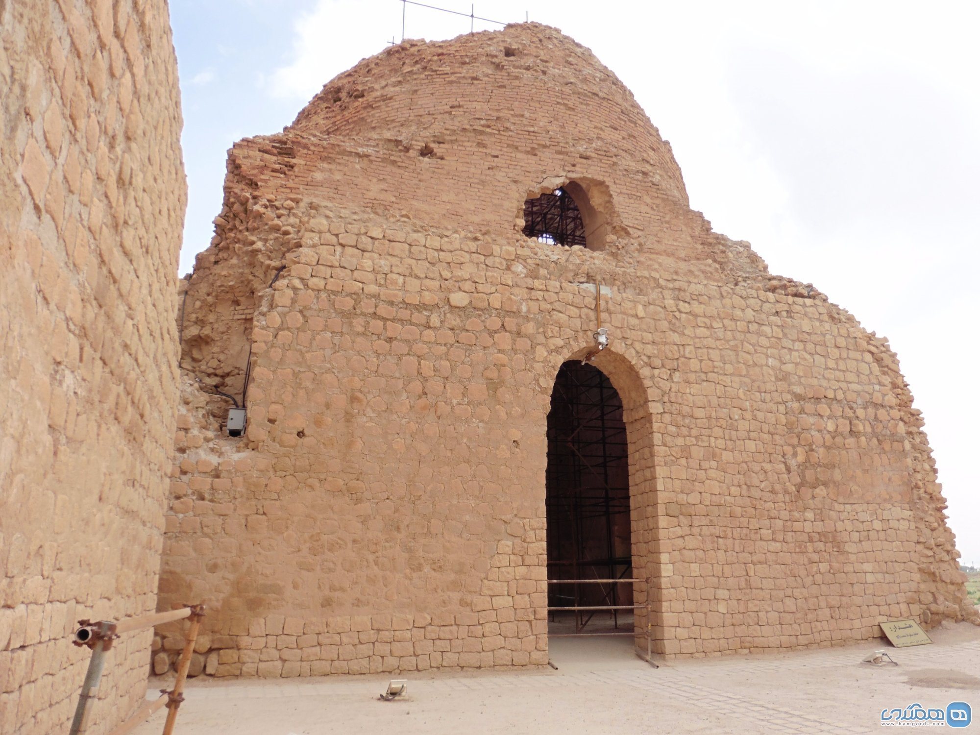 معماری کاخ ساسانی