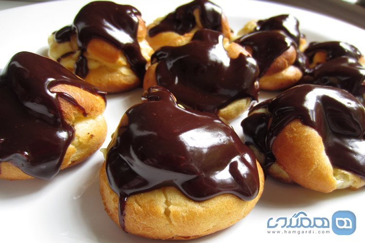 Profiteroles