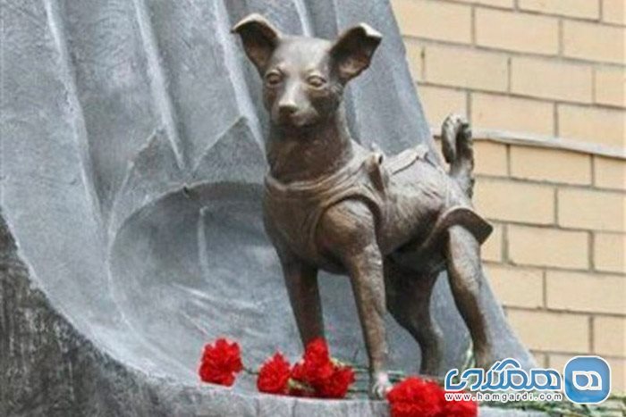 مجسمه ی سگ