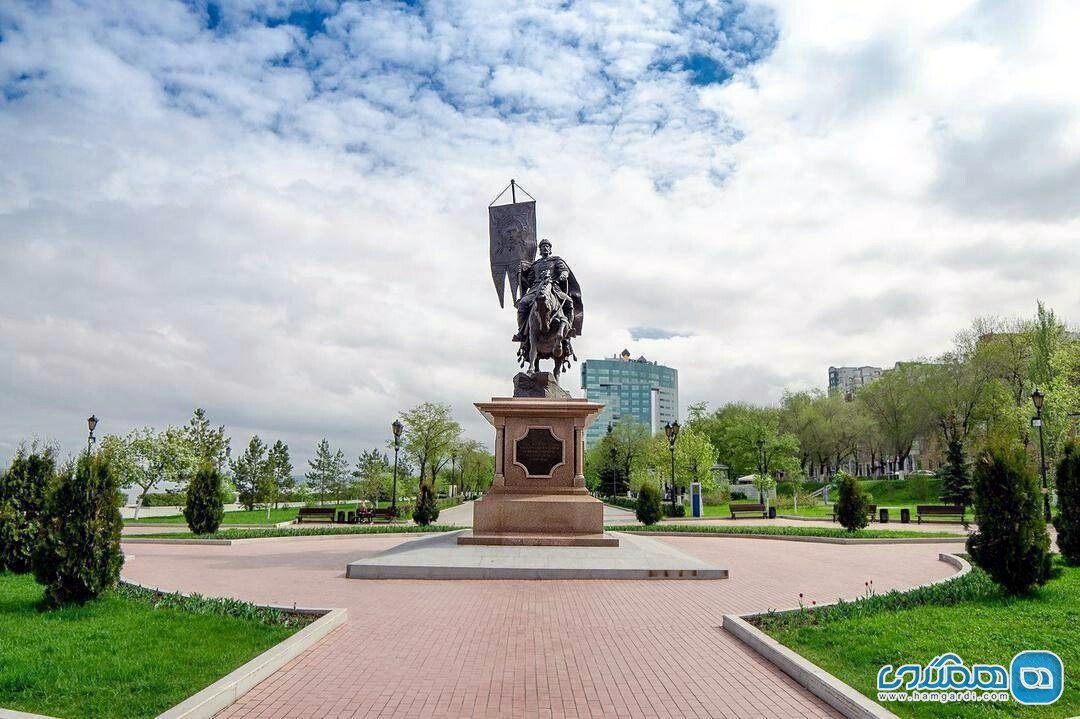 تندیس زاسیکین Zasyekin Monument