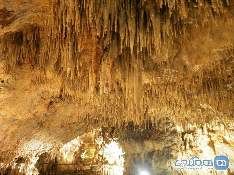 غار یوگودینا
