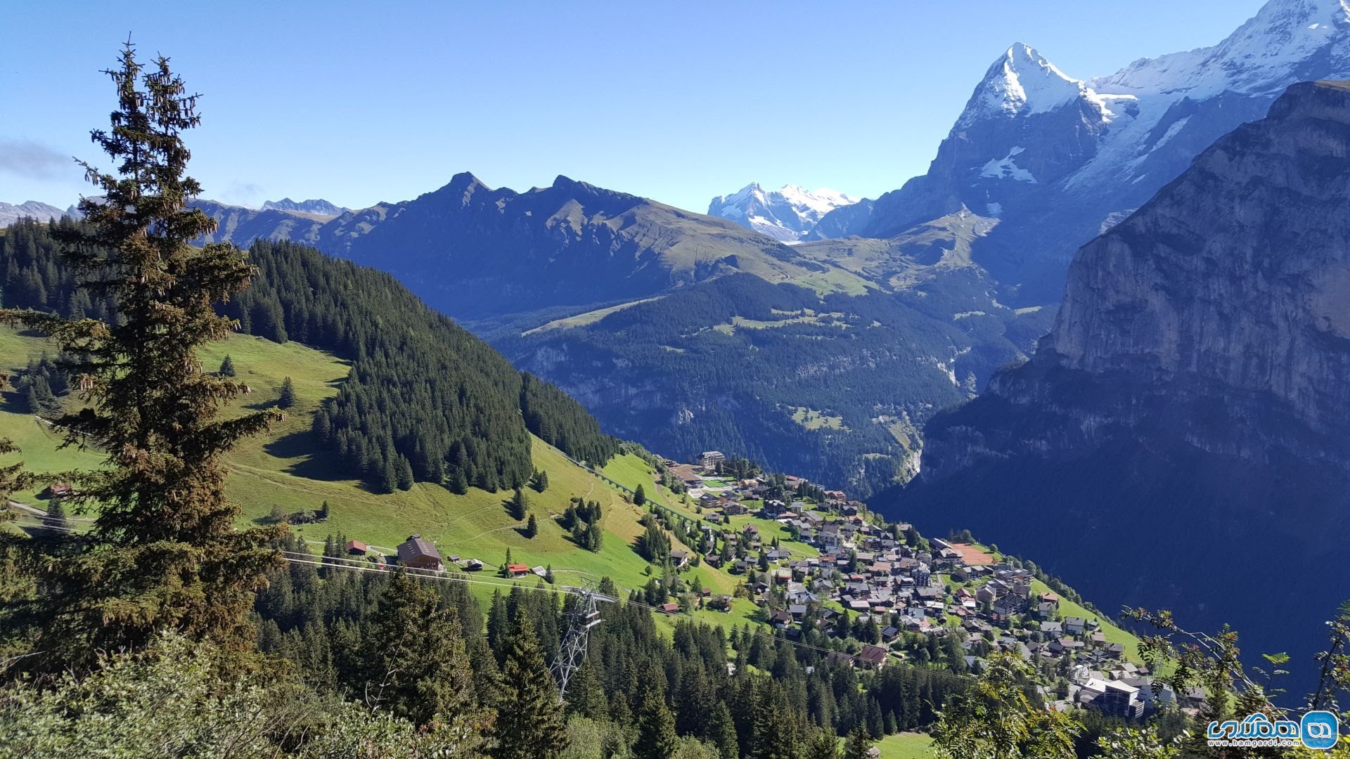دره لاتربرونن از جاذبه های طبیعی سوئیس