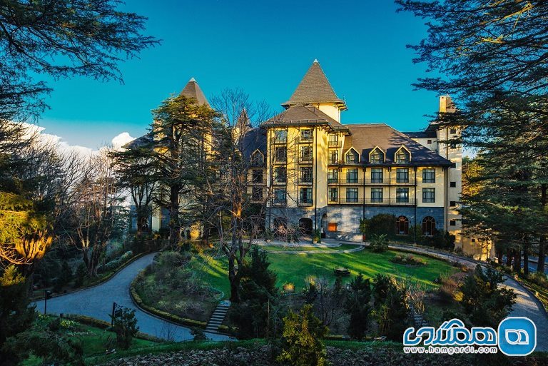 هتل های مجلل هندوستان مجموعه اقامتی Wildflower Hall در شیملا Shimla، هیمالیا