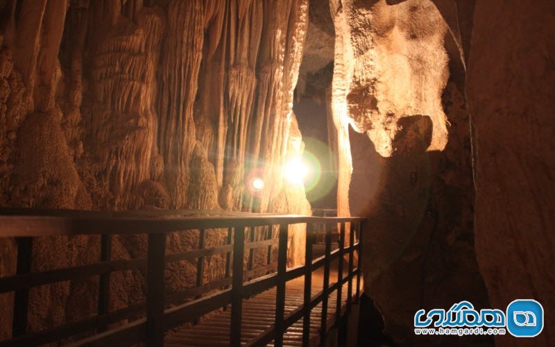 غار الماس در شبه جزیره ریلی