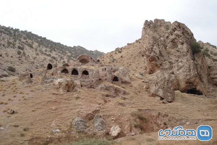 بررسی قلعه سام در استان ایلام