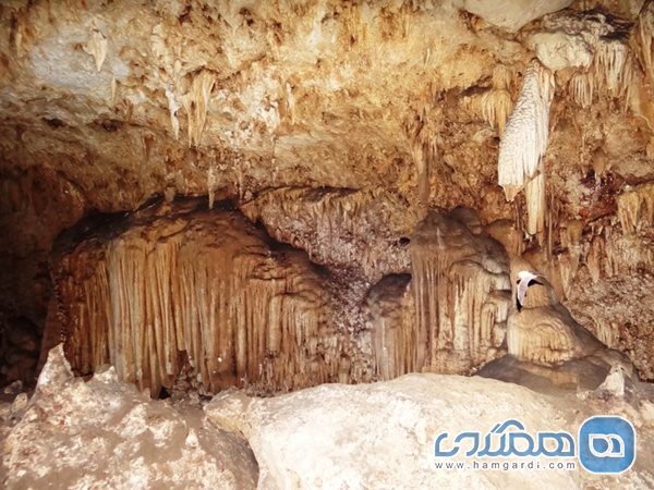 غارهای باستانی الشتر