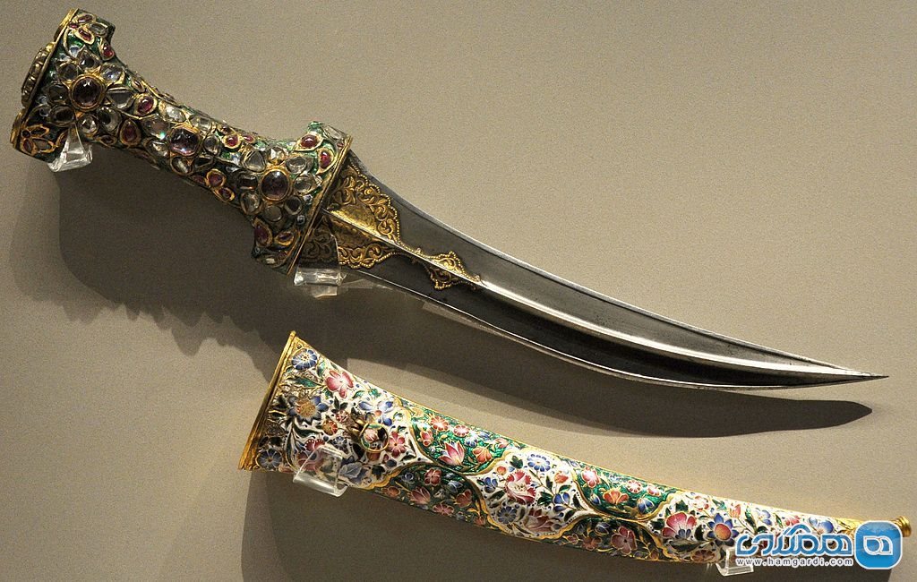 سوغاتی های دبی: خنجرهای سنتی