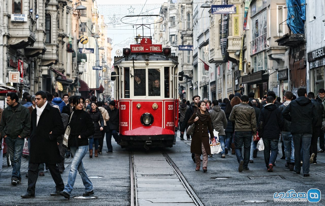 سفر به خیابان استقلال استانبول13