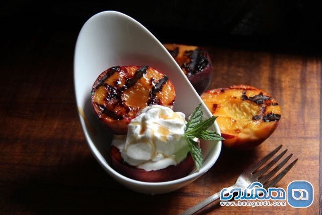 Grilled Peaches With Honey And Yogurt