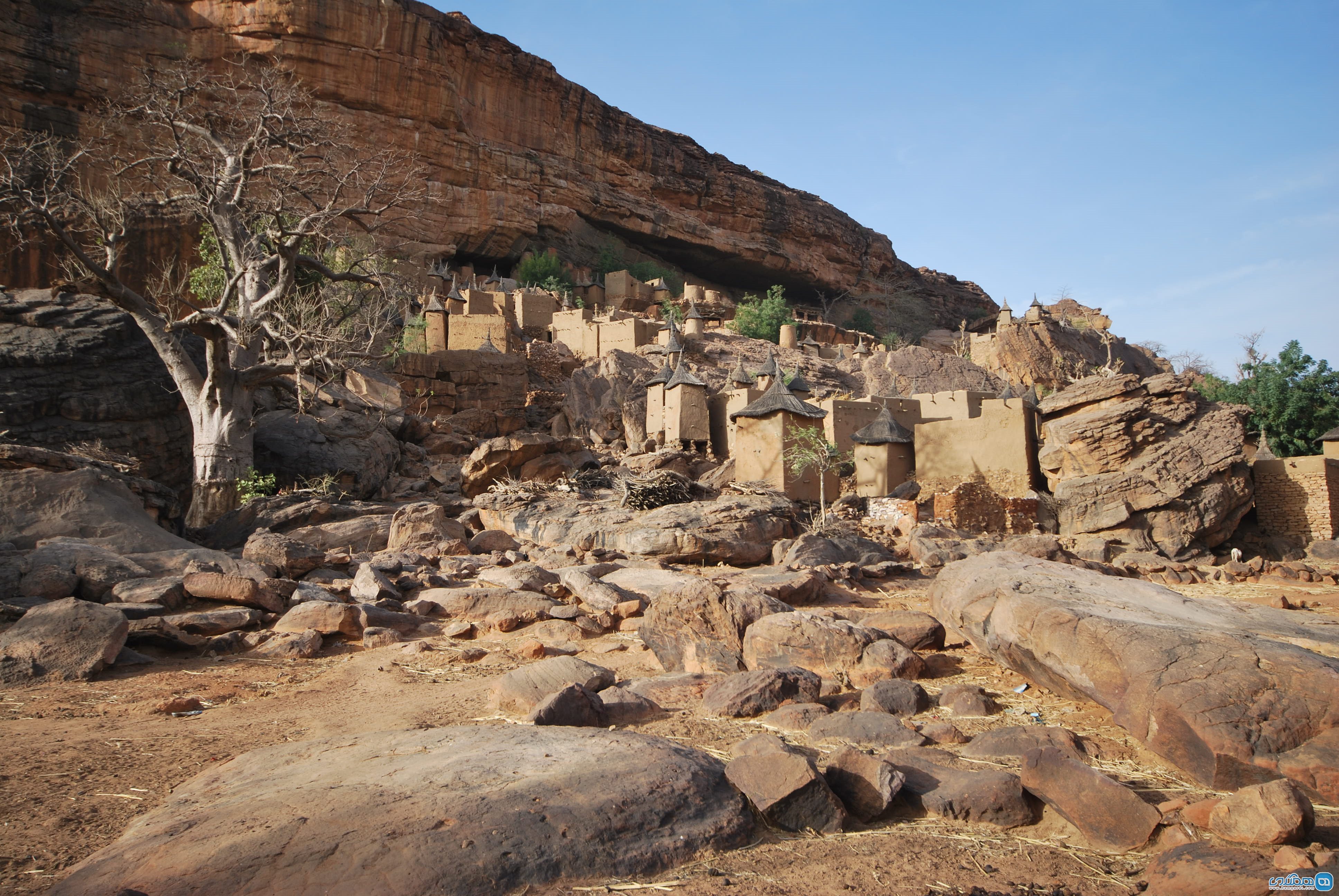 صخره باندیاگارا Cliff of Bandiagara یا سرزمین اژدها ها Land of the Dogons در مالی