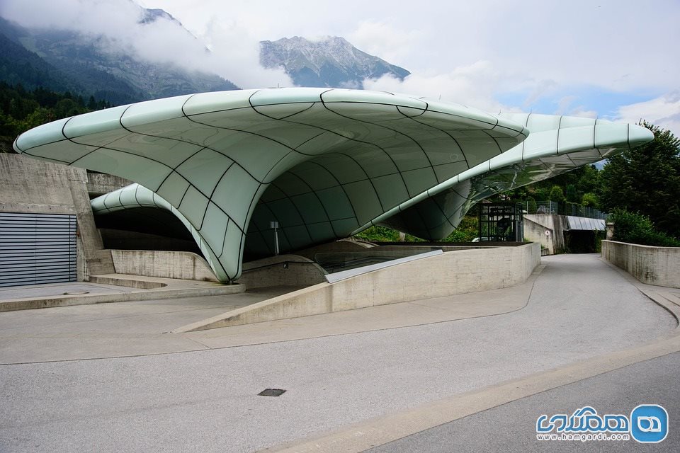 ایستگاه هانگر برگ بان Hungerburgbahn در اینسبروک Innsbruck، اتریش (2007)