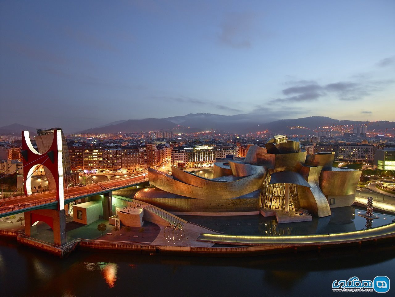 موزه گوگنهایم Guggenheim Museum در بیلبائو Bilbao، اسپانیا (1997)