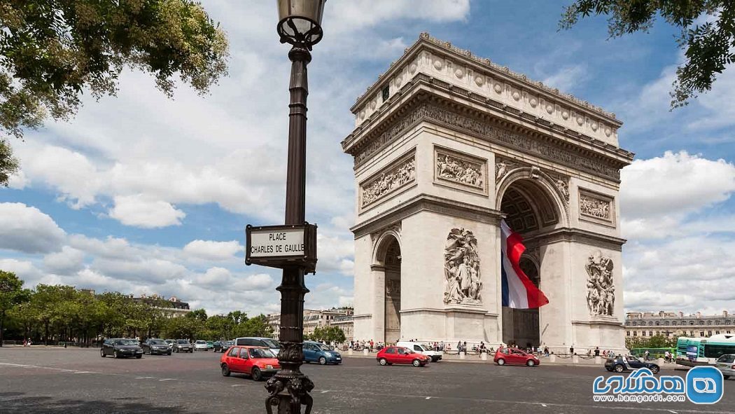 آروندیسمان هفدهم : طاق پیروزی Arc de Triomphe