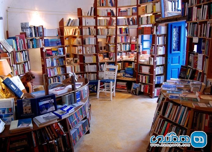 بهترین فعالیت ها در سانتورینی Santorini : رفتن به کتاب فروشی آتلانتیس Atlantis در اویا Oia
