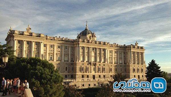 معماری کاخی دیدنی و تاثیر گذار در قلب اسپانیا 3