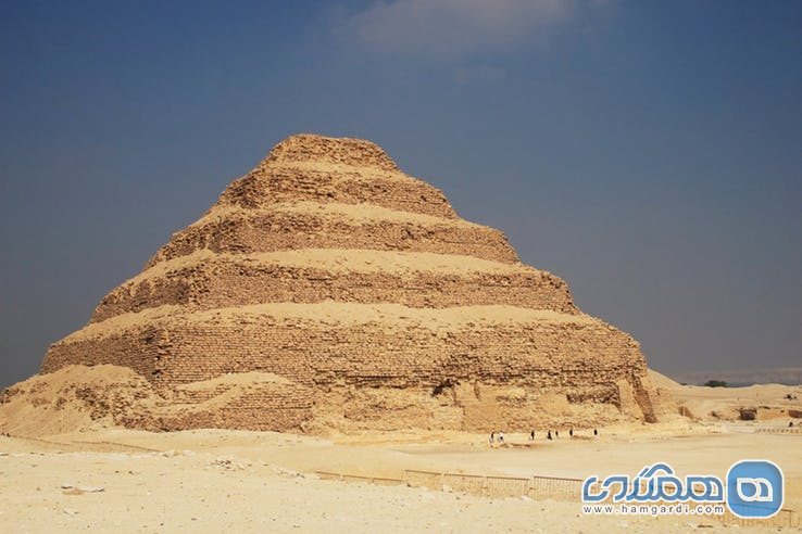 جوزر اولین فرعونی بود که در یک هرم دفن شد