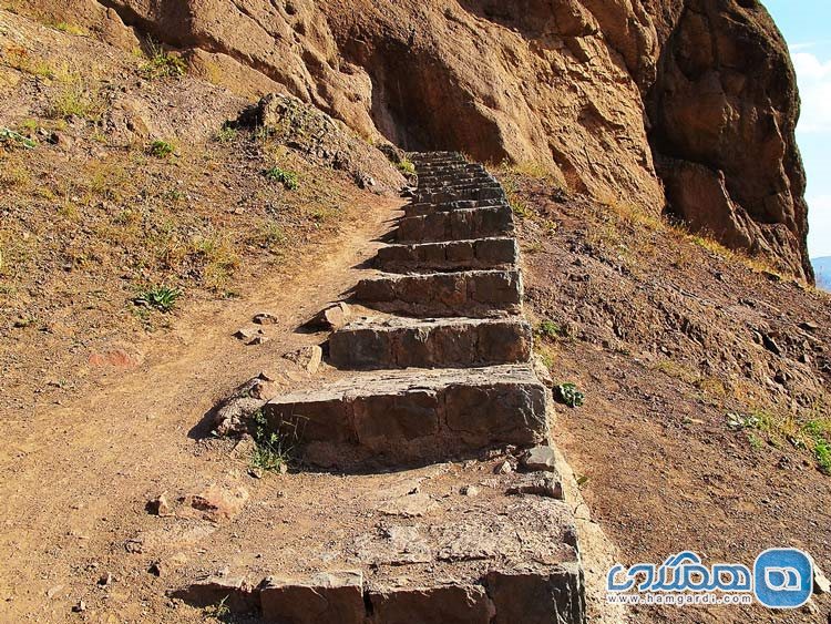 سختی های موجود در مسیر بازدید از قلعه الموت
