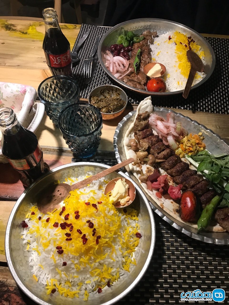 رستوران ایرانی چارگاه