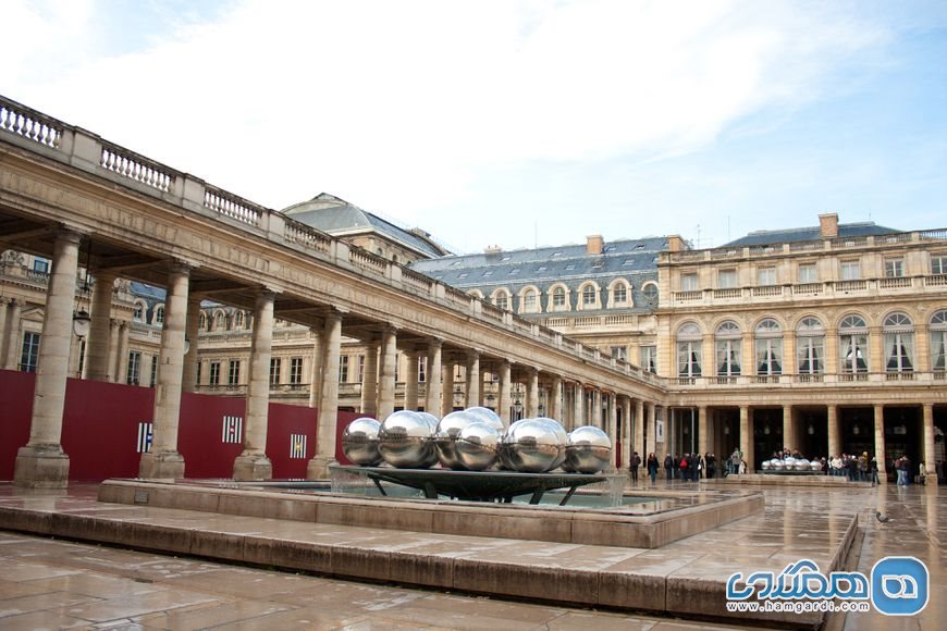جاذبه های تاریخی پاریس | باغ های پله رویال Palais Royal Gardens