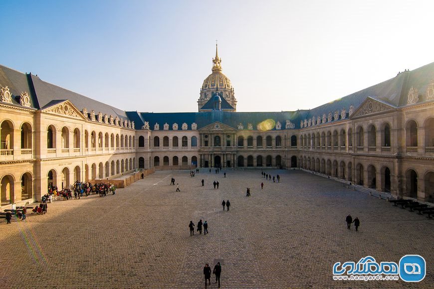 جاذبه های تاریخی پاریس | لزنولید Les Invalides