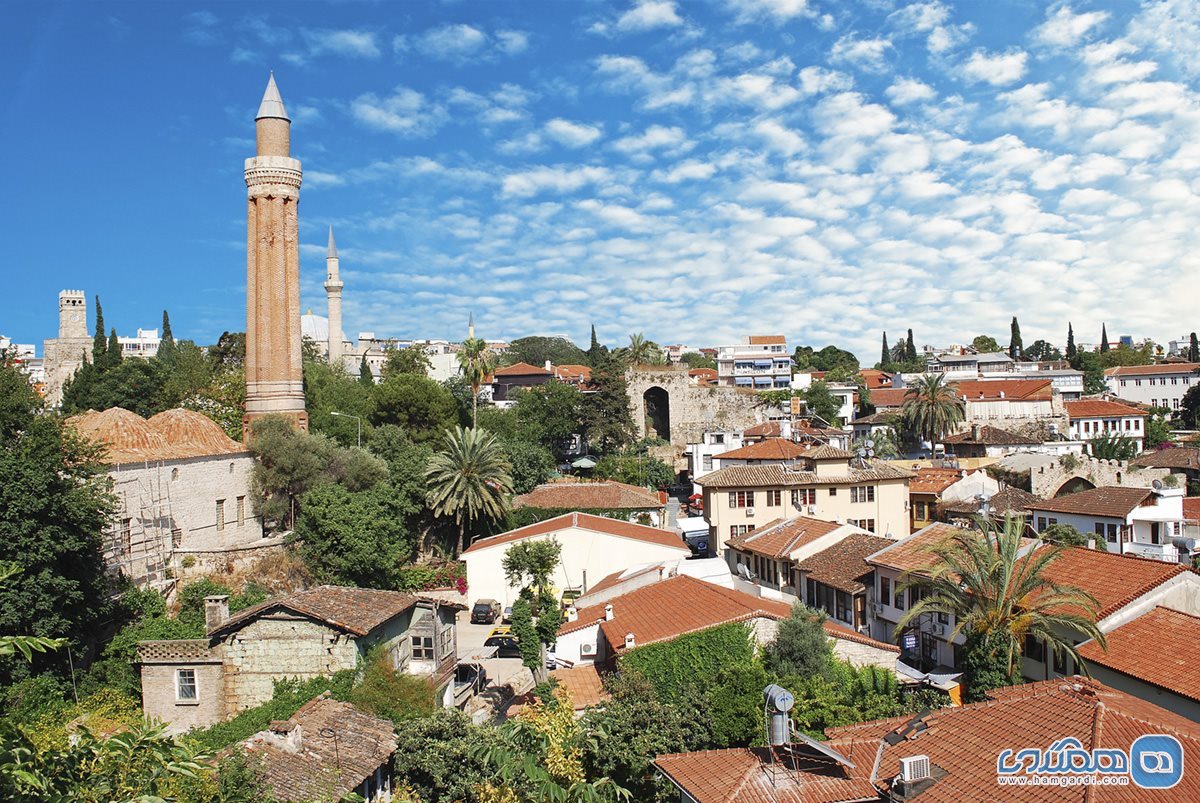 مسجد ییولی مناره Yivli Minare